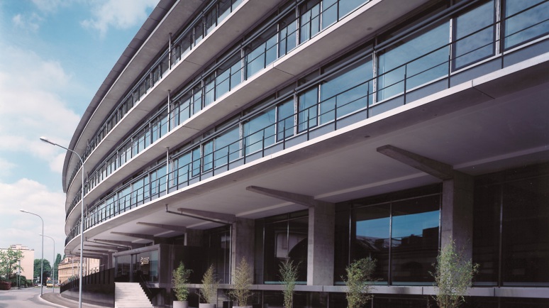 Die Fassade des BFS Gebäude